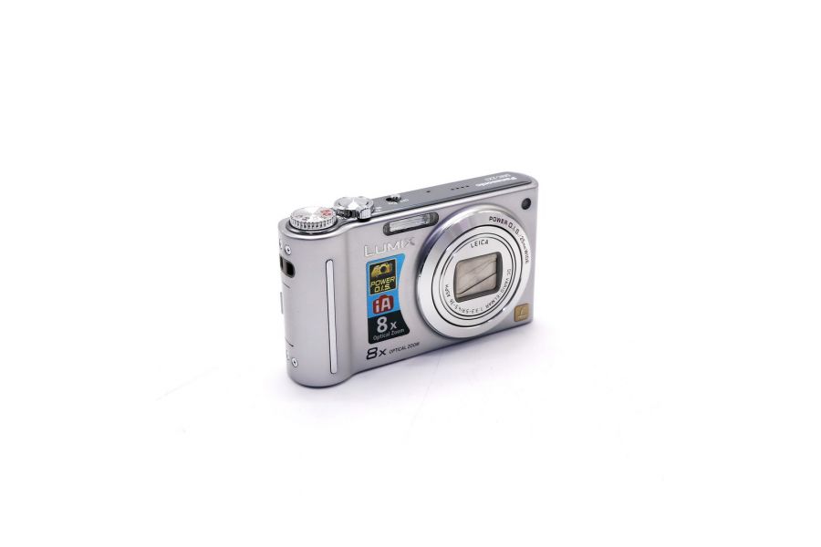 Panasonic Lumix DMC-ZX1 в упаковке