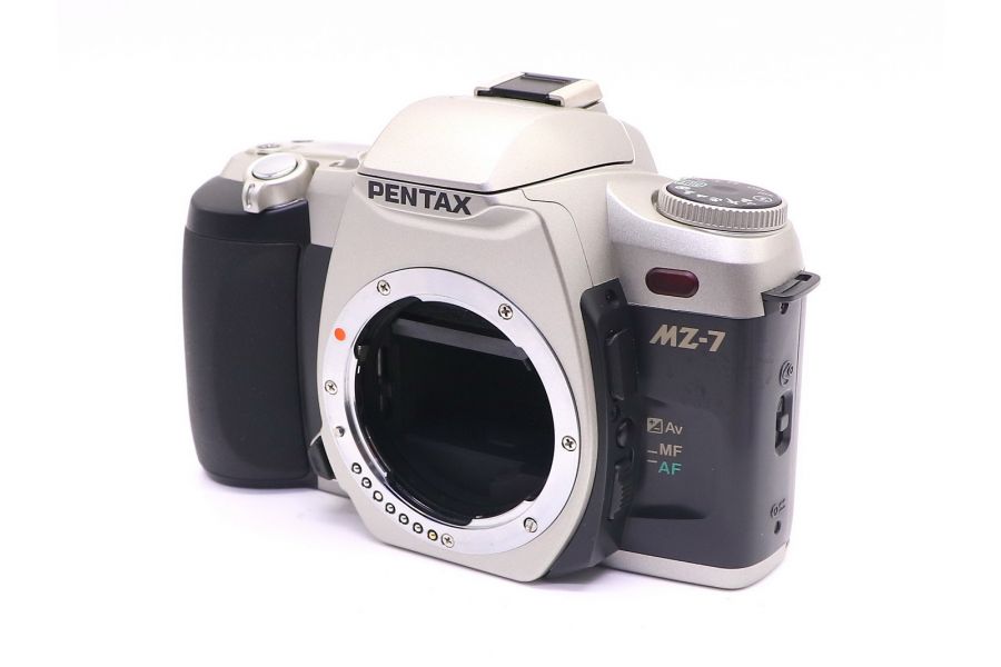 Фотокамера зеркальная Pentax MZ-7 body неисправен