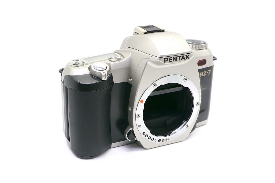 Фотокамера зеркальная Pentax MZ-7 body неисправен
