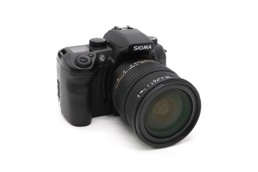 Sigma SD14 kit 17-70mm f/2.8-4 DC MACRO OS HSM