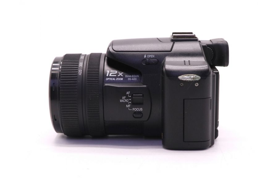 Panasonic Lumix DMC-FZ50 (Japan, 2010)