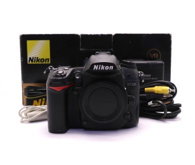 Nikon D7000 body в упаковке (пробег 74500 кадров)