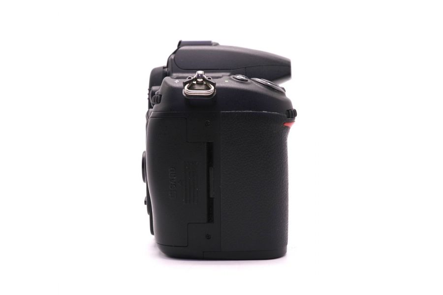 Nikon D7000 body в упаковке (пробег 74500 кадров)