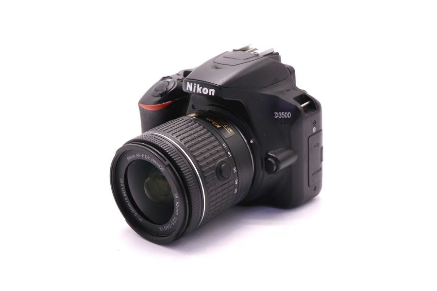 Nikon D3500 kit (пробег 16345 кадров)