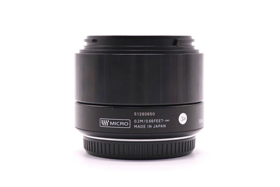 Sigma AF 19mm f/2.8 DN Art Micro 4/3 черный