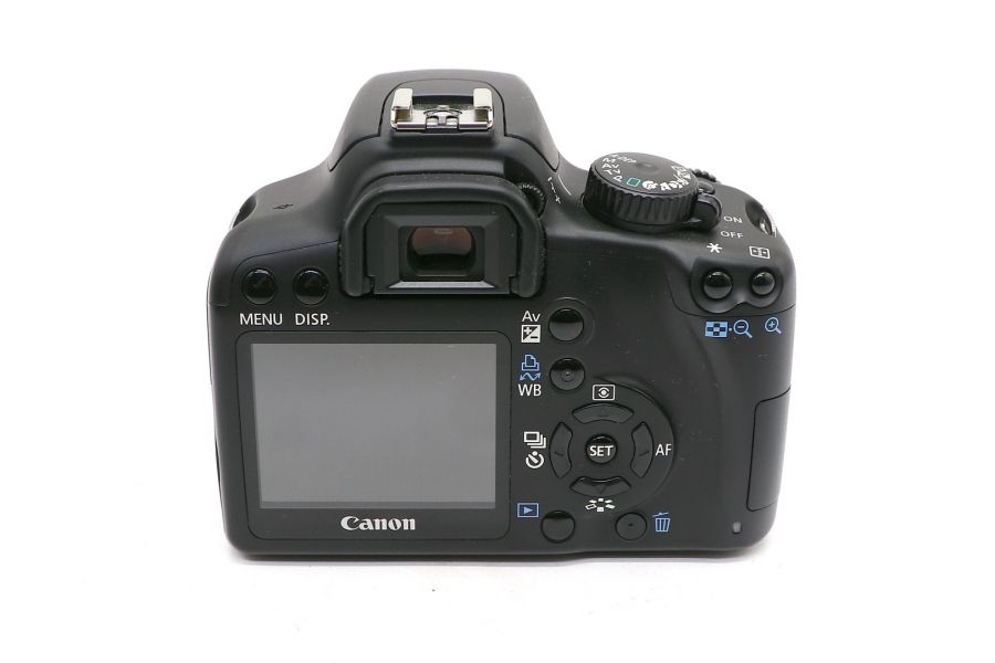 Canon EOS 1000D kit (пробег 8355 кадров)