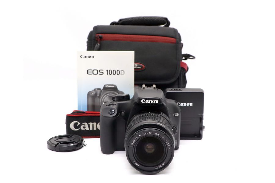 Canon EOS 1000D kit (пробег 8355 кадров)