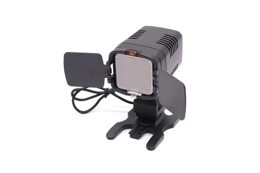 Накамерный свет Swit S-2010