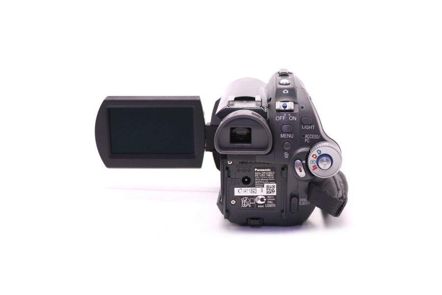 Видеокамера Panasonic VDR-D230 в упаковке