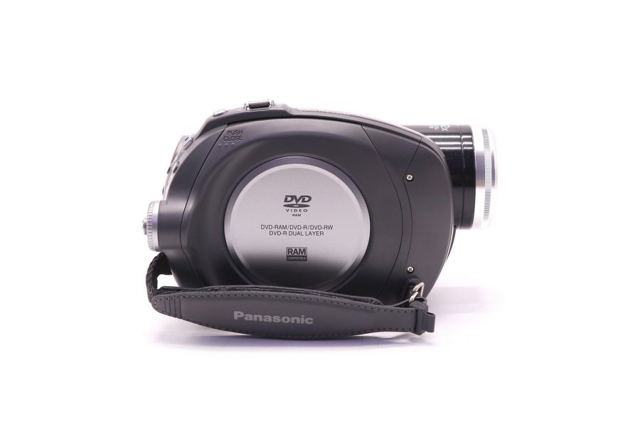Видеокамера Panasonic VDR-D230 в упаковке