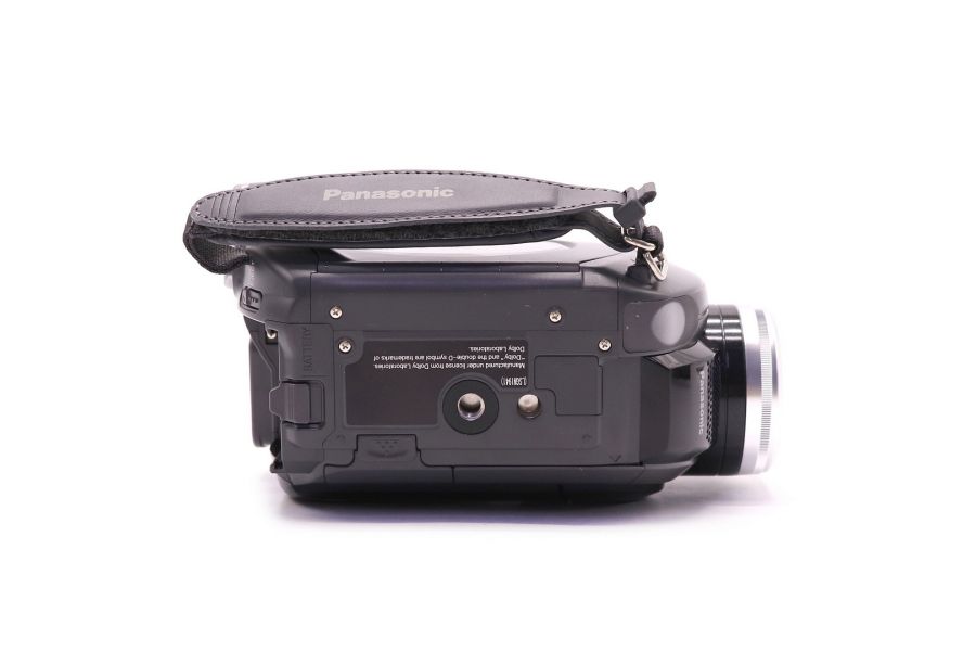 Видеокамера Panasonic VDR-D230 в упаковке