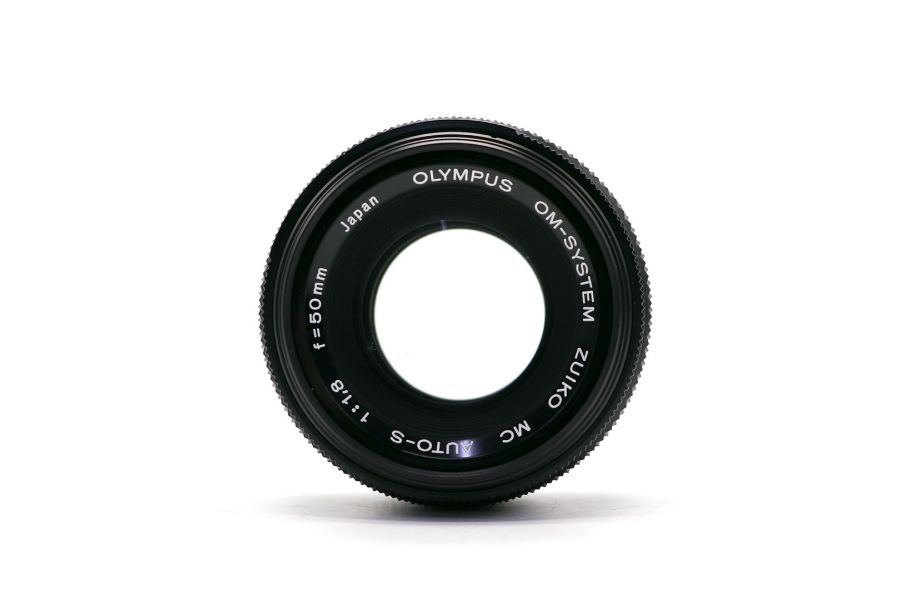 Olympus OM-System MC Zuiko Auto-S 50mm f/1.8 б.