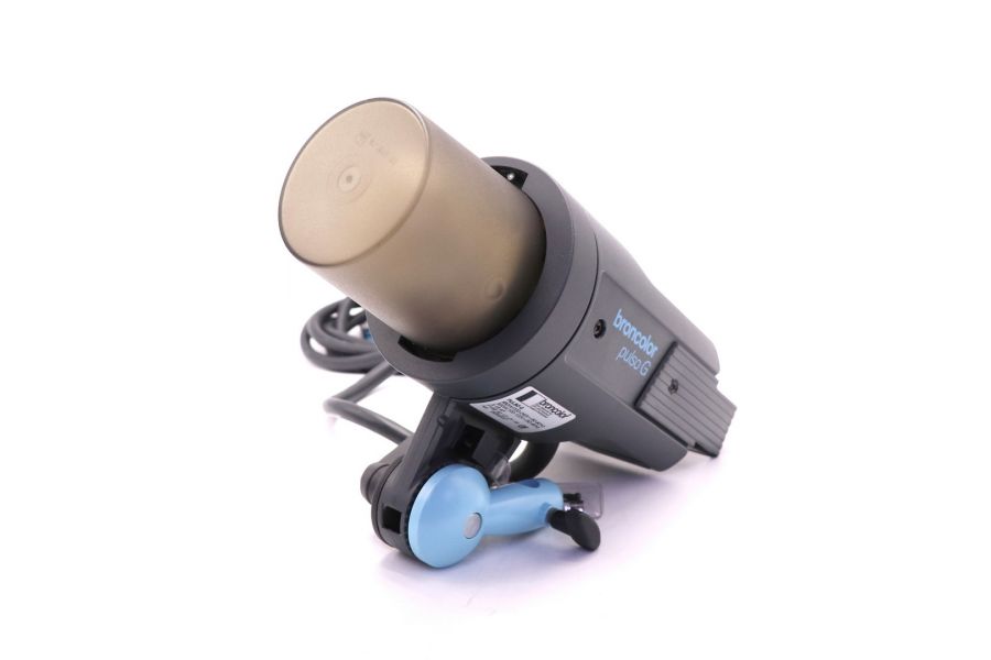 Генераторная голова Broncolor Pulso G 3200J в упаковке