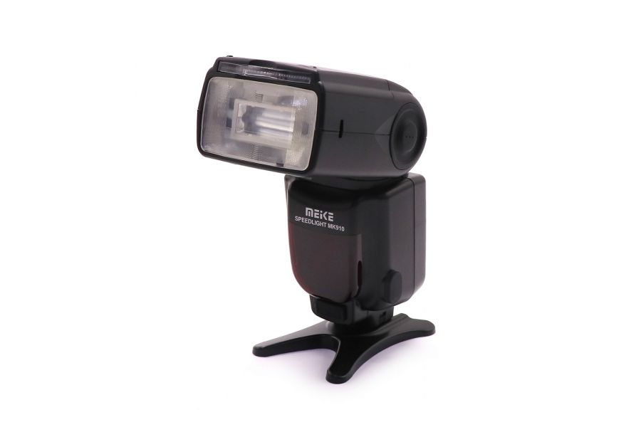 Фотовспышка Meike speedlight MK910 в упаковке
