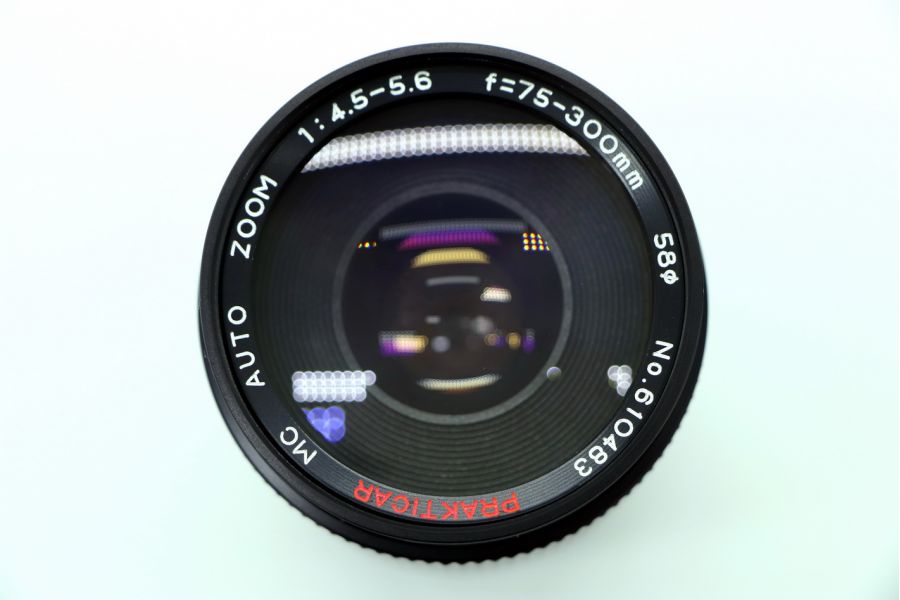 Prakticar 75-300mm f/ 4.5-5.6 MC Auto