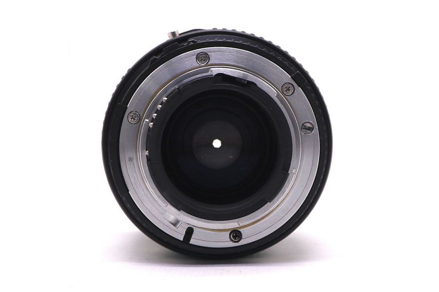 Nikon 28-85mm f/3.5-4.5 AF Nikkor (Japan 1987) 
