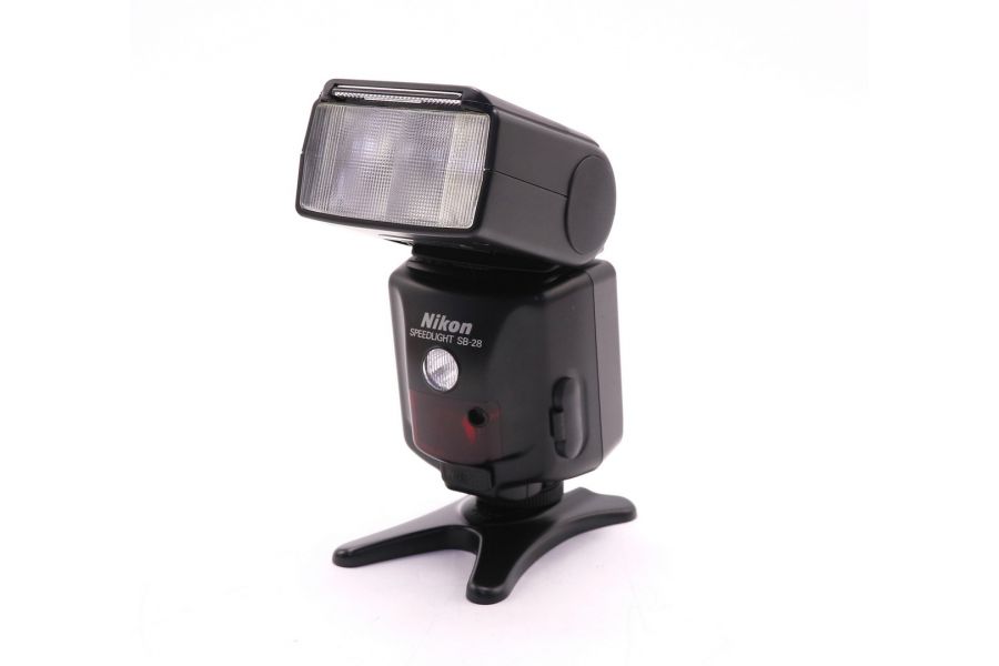 Фотовспышка Nikon Speedlight SB-28 в упаковке