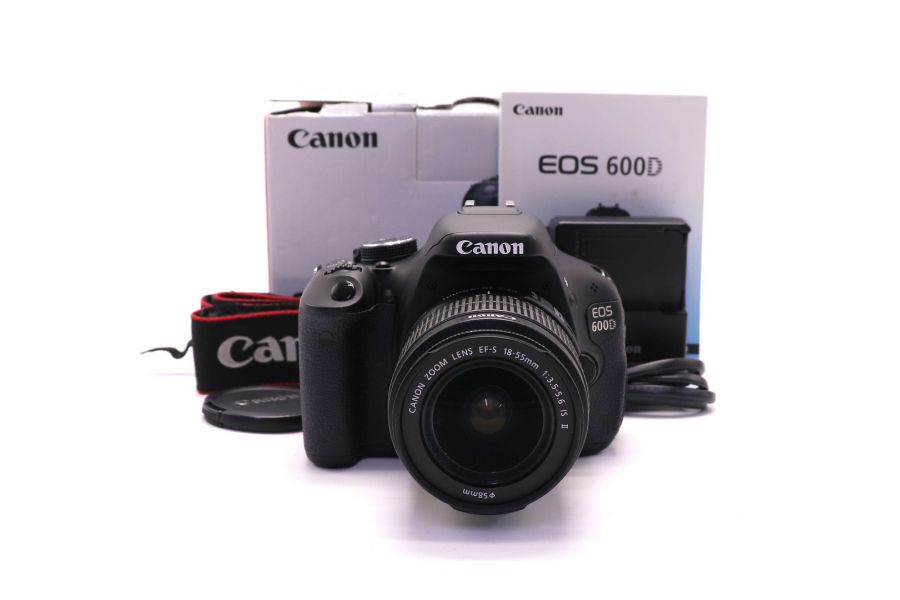 Canon EOS 600D kit в упаковке (пробег 3820 кадров)