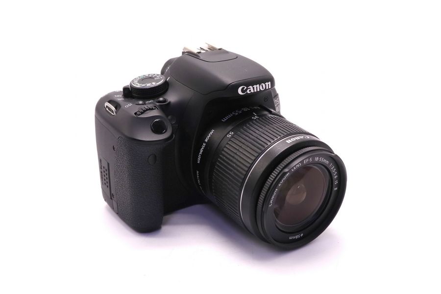 Canon EOS 600D kit в упаковке (пробег 3820 кадров)