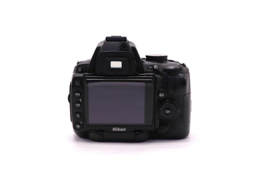 Фотоаппарат Nikon D5000 body (пробег 16400 кадров)