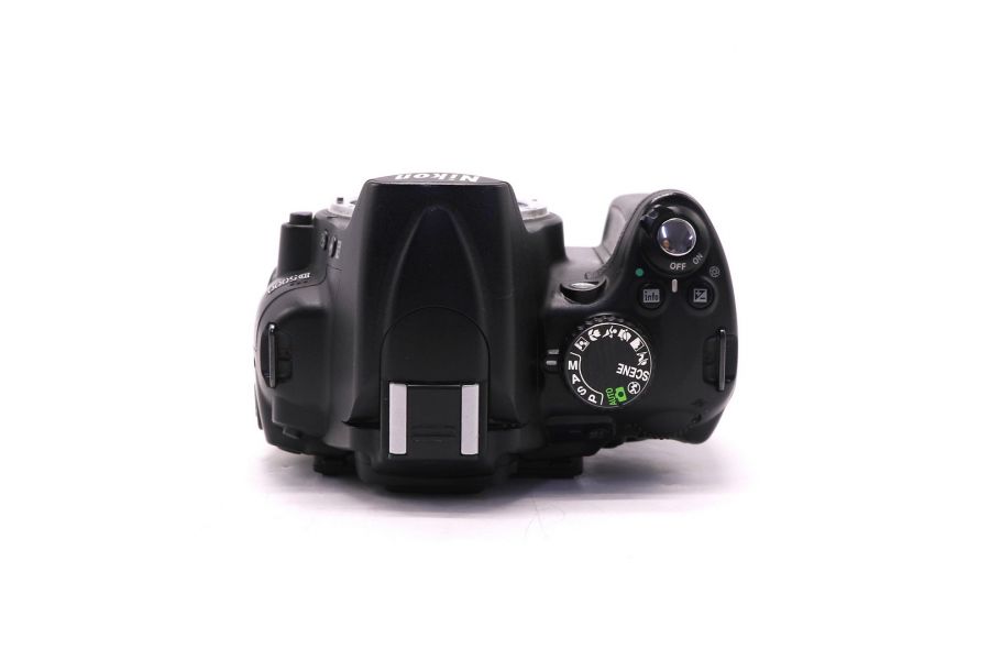 Фотоаппарат Nikon D5000 body (пробег 16400 кадров)