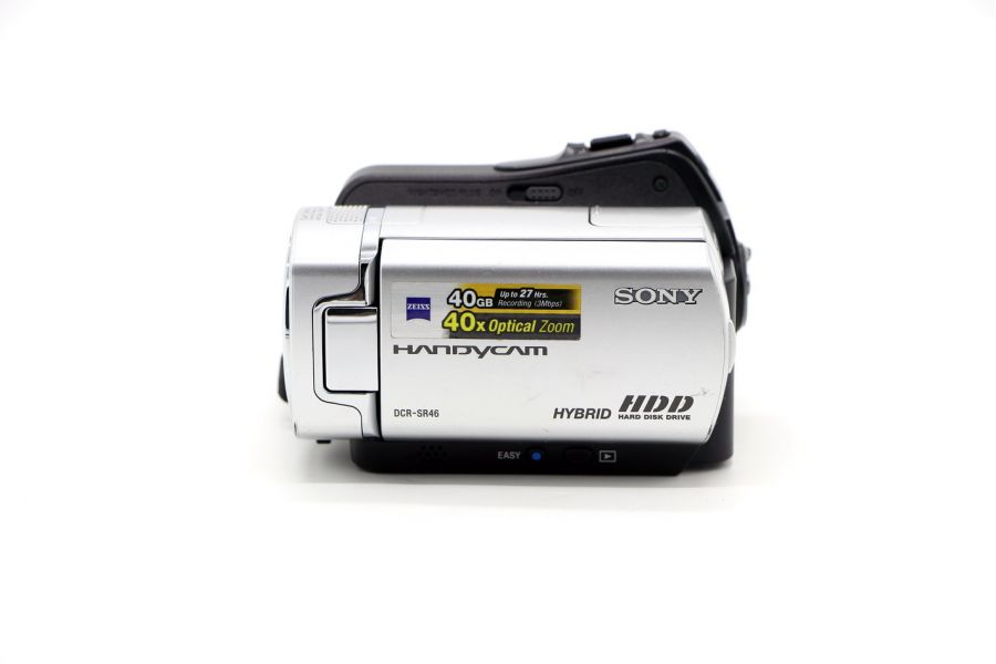 Видеокамера Sony DCR-SR46E