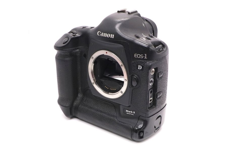 Canon EOS 1D Mark II body (пробег 263790 кадров)
