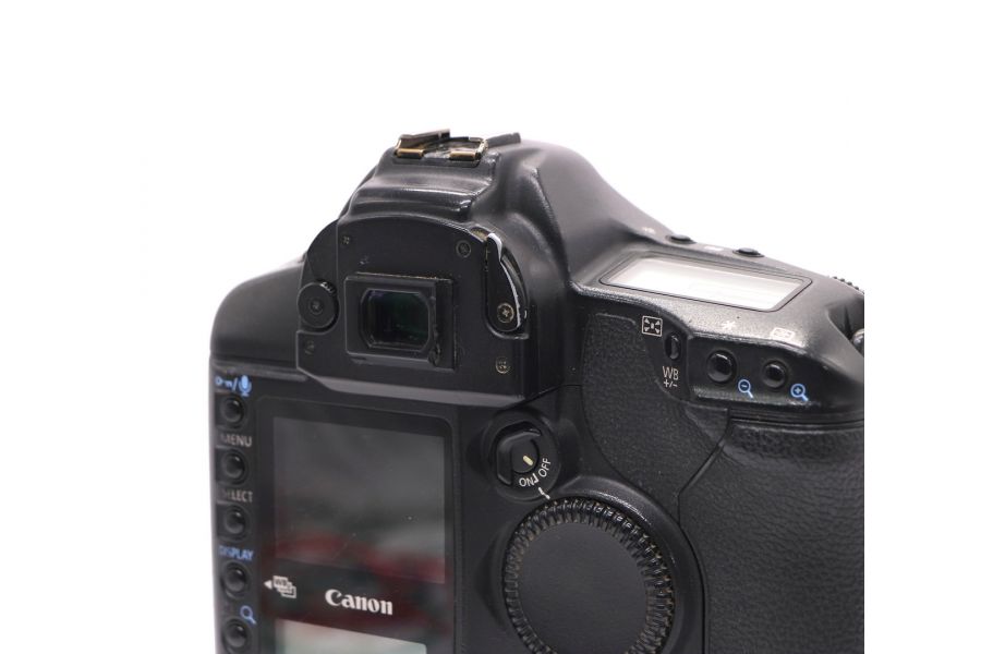 Canon EOS 1D Mark II body (пробег 263790 кадров)