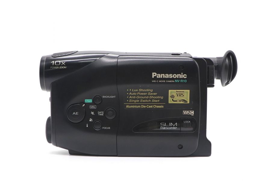 Видеокамера Panasonic NV-R10E