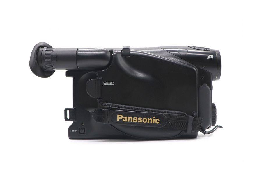 Видеокамера Panasonic NV-R10E