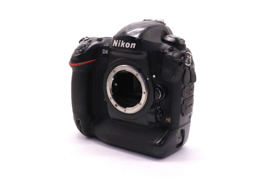 Nikon D4 body в упаковке (пробег 192255 кадров)