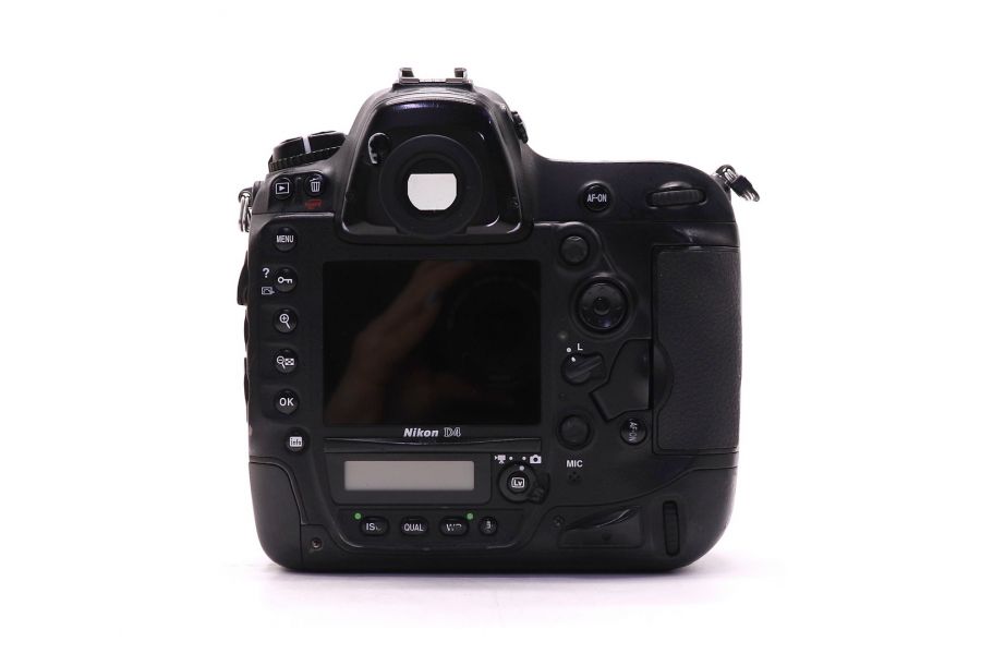 Nikon D4 body в упаковке (пробег 192255 кадров)