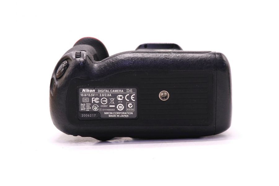 Nikon D4 body в упаковке (пробег 192255 кадров)