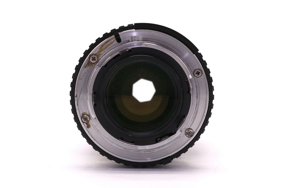 Nikon Series E Zoom 75-150mm f/3.5 (Japan, 1985)