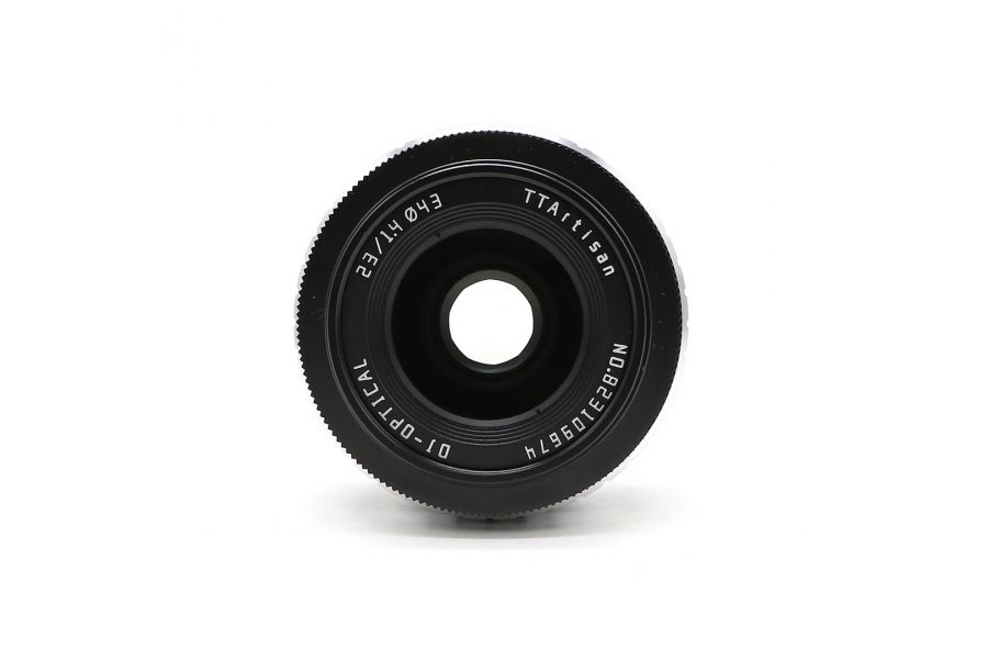 TTArtisan 23mm f/1.4 Canon EOS M в упаковке.