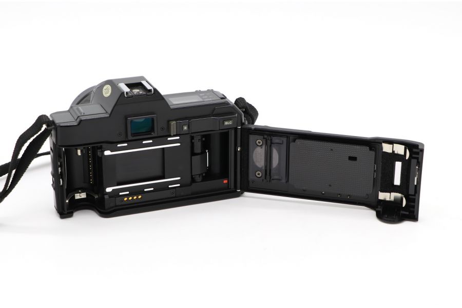 Зеркальный фотоаппарат Minolta Maxxum 5000 kit