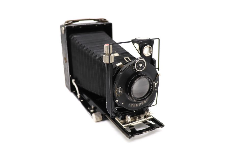 Voigtlander Bergheil 9x12 with Heliar 4.5/15cm