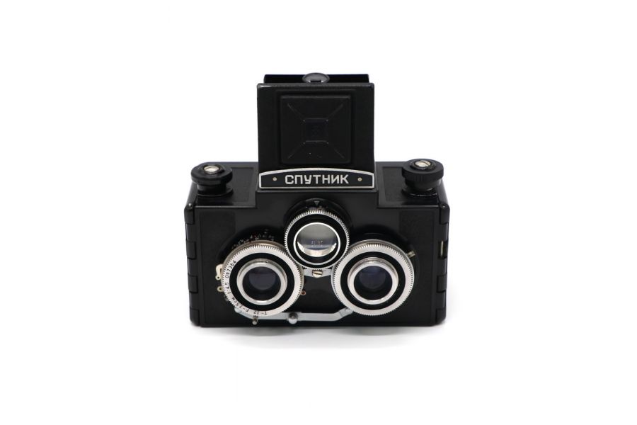 Спутник советский трёхобъективный фотоаппарат