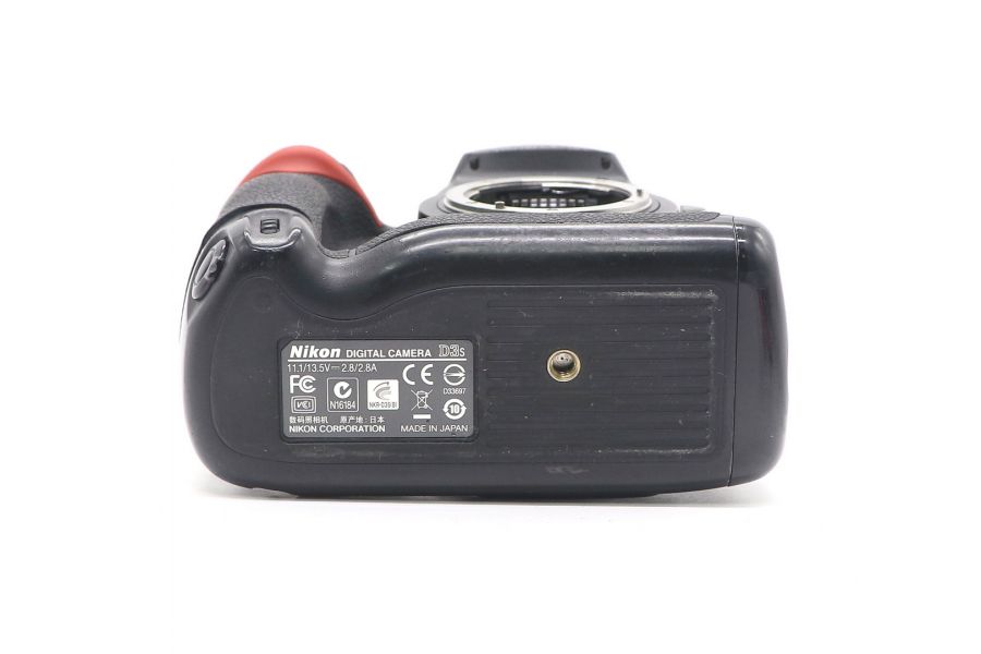 Nikon D3S body (пробег 772700 кадров)