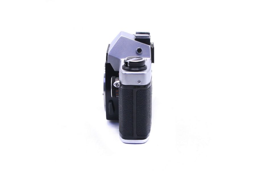 Советский зеркальный фотоаппарат Киев 17 body