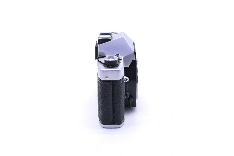 Советский зеркальный фотоаппарат Киев 17 body