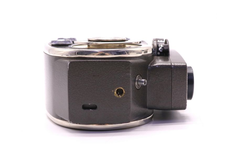 Любительская узкоплёночная кинокамера Кварц-2м 