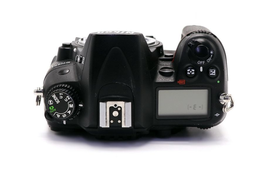 Nikon D7000 body (пробег 36075 кадров)