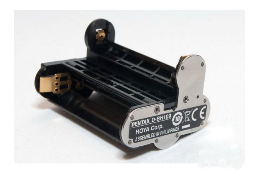 Батарейный адаптер Pentax D-BH109