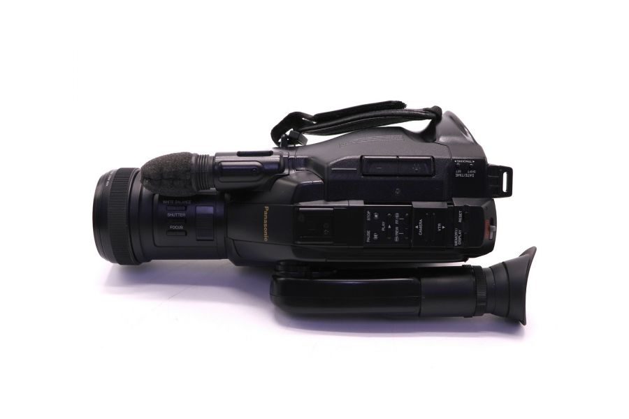 Видеокамера Panasonic NV-G120