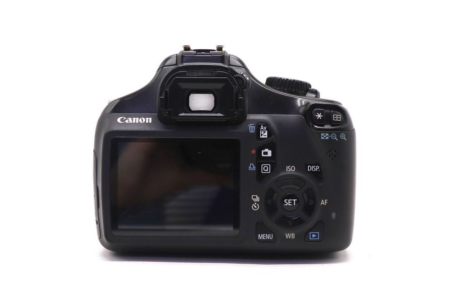 Камера Canon EOS 1100D kit (пробег 19120 кадров)
