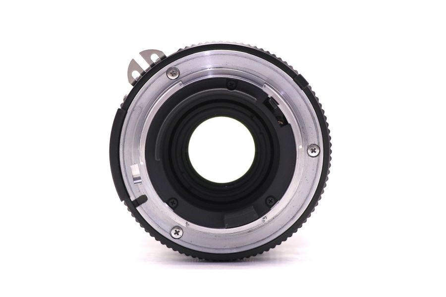 Nikon 35-105mm f/3.5-4.5 Zoom-Nikkor в упаковке