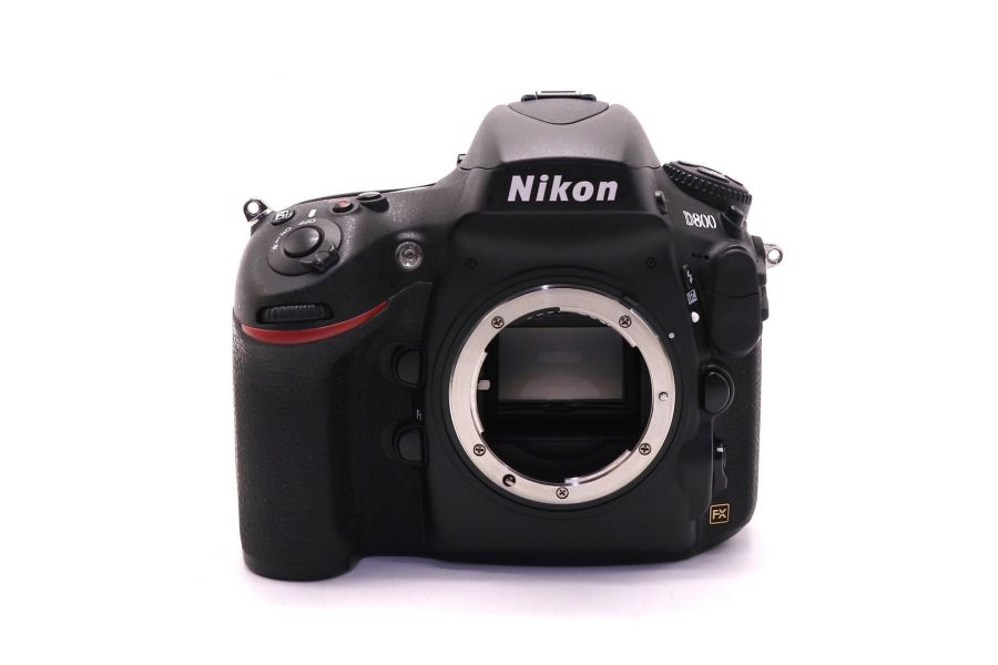 Nikon D800 body (пробег 6715 кадров)