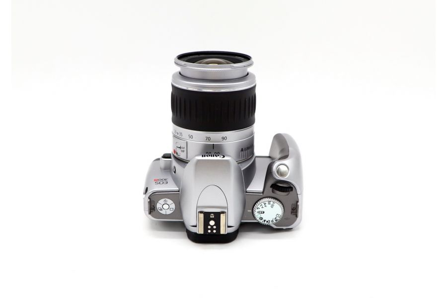 Canon EOS 300v kit 28-90mm (Japan, 2003)