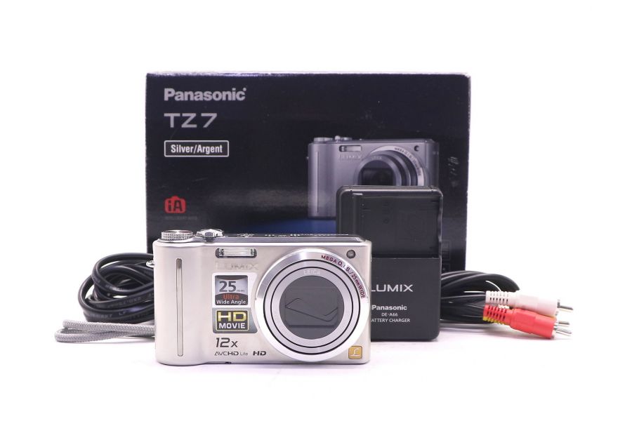 Panasonic Lumix TZ7 в упаковке